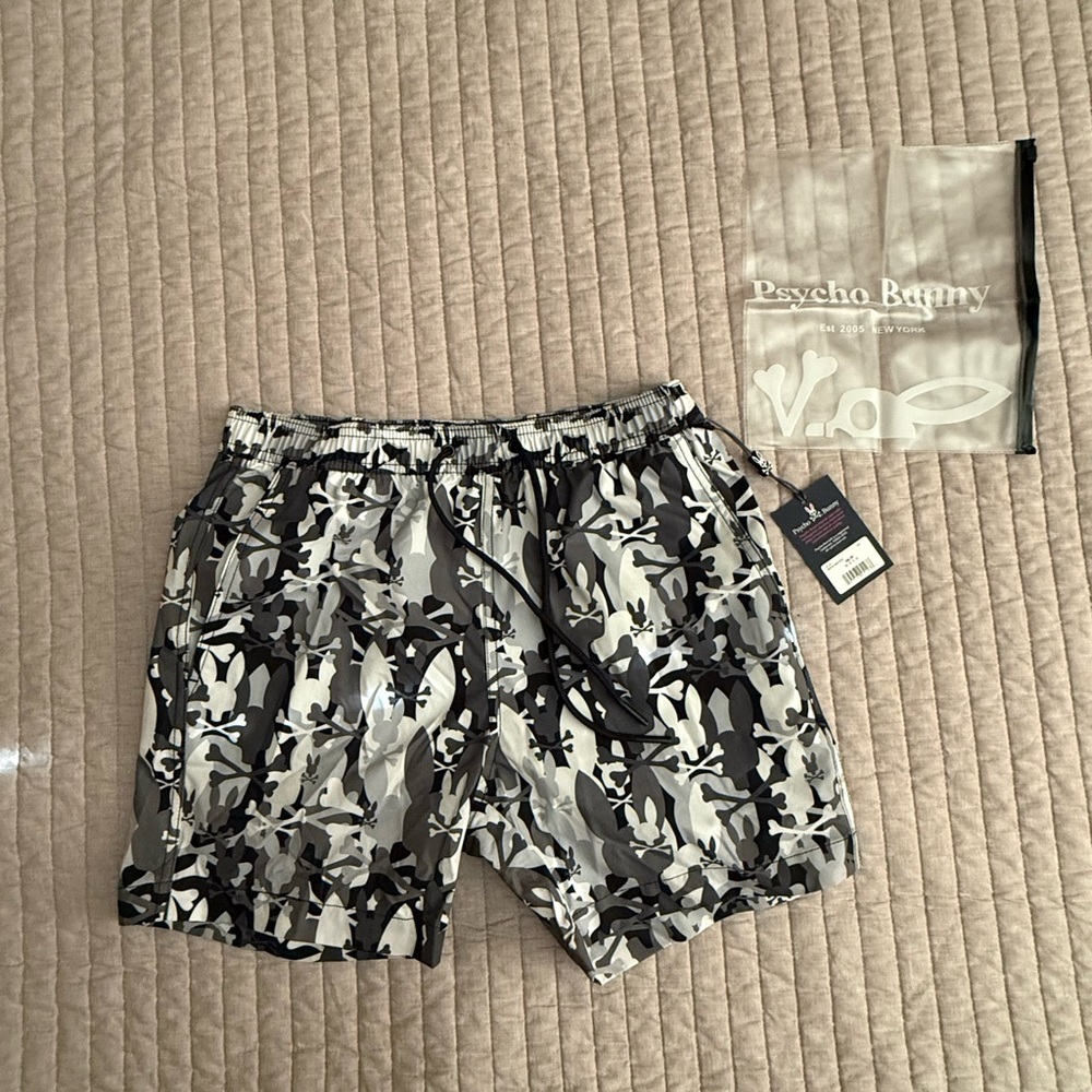 Psycho Bunny Men's Skull & Crossbones Camo Bunny Swim Trunks/Board Shorts